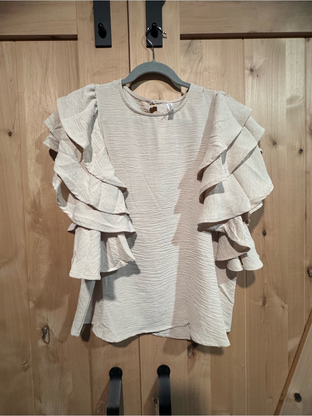 Zenana Outfitters Cream Ruffled Layered Sleeve Blouse